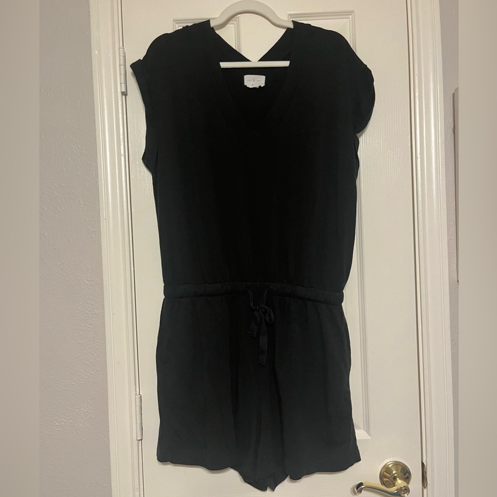 Lou & Grey Black Signaturesoft Romper Size L